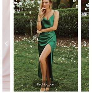 Selfie Leslie Emerald green dress